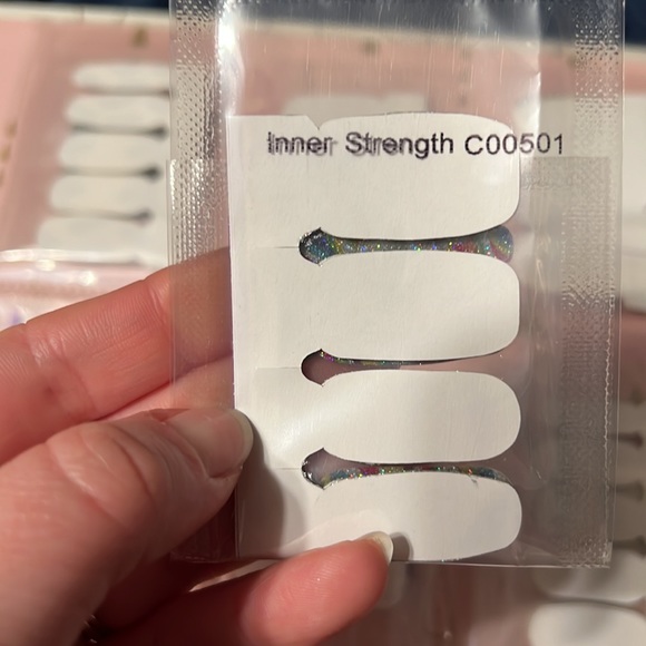 Color Street Inner Strength - Picture 2 of 2